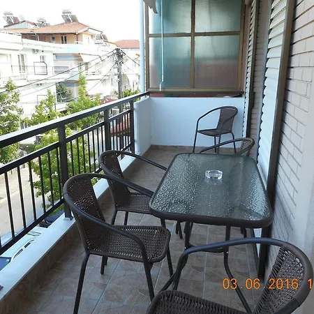 Dimitra'S Apartments Olympiaki Akti Exterior photo